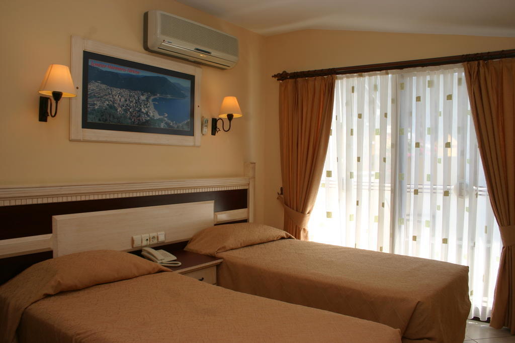 Bonjour Hotel Marmaris Rum bild