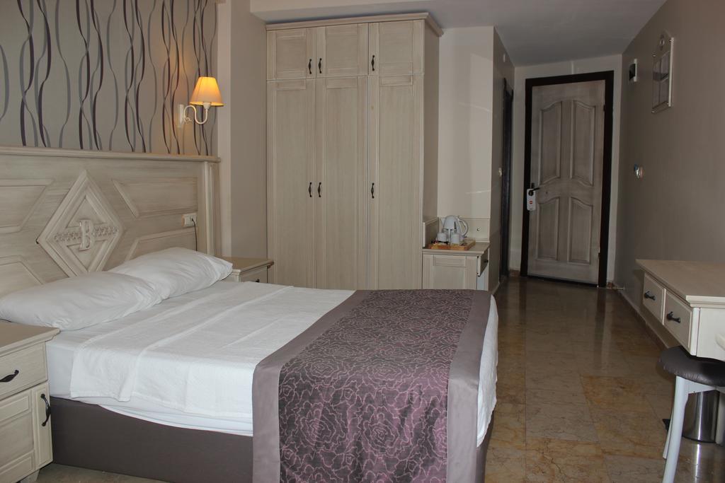 Bonjour Hotel Marmaris Rum bild
