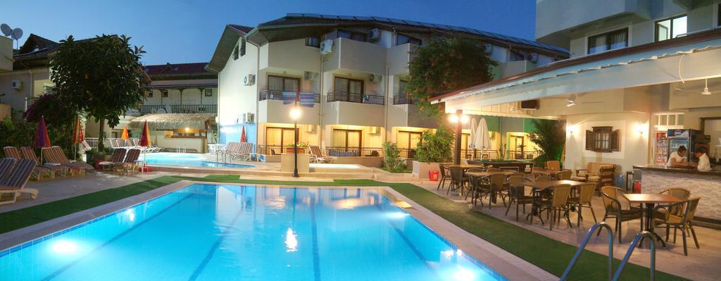 Bonjour Hotel Marmaris Exteriör bild